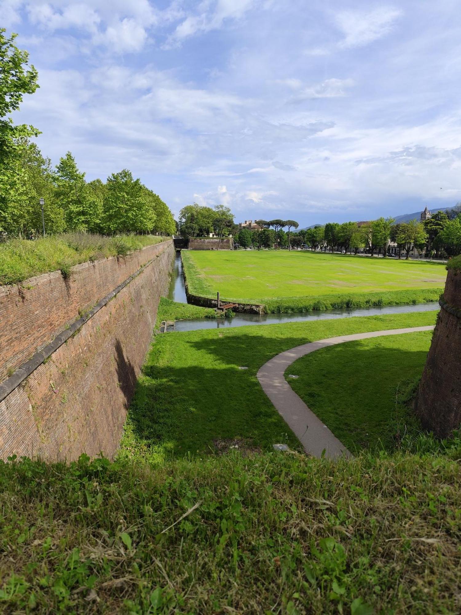 Casa Rosina + Box Per Auto 2 Bici 1,5km Dalle Mura * Lucca